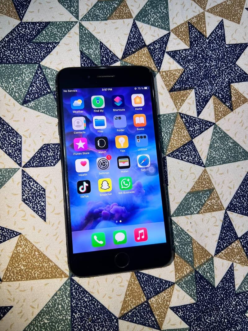 Apple iPhone 7 Plus 6