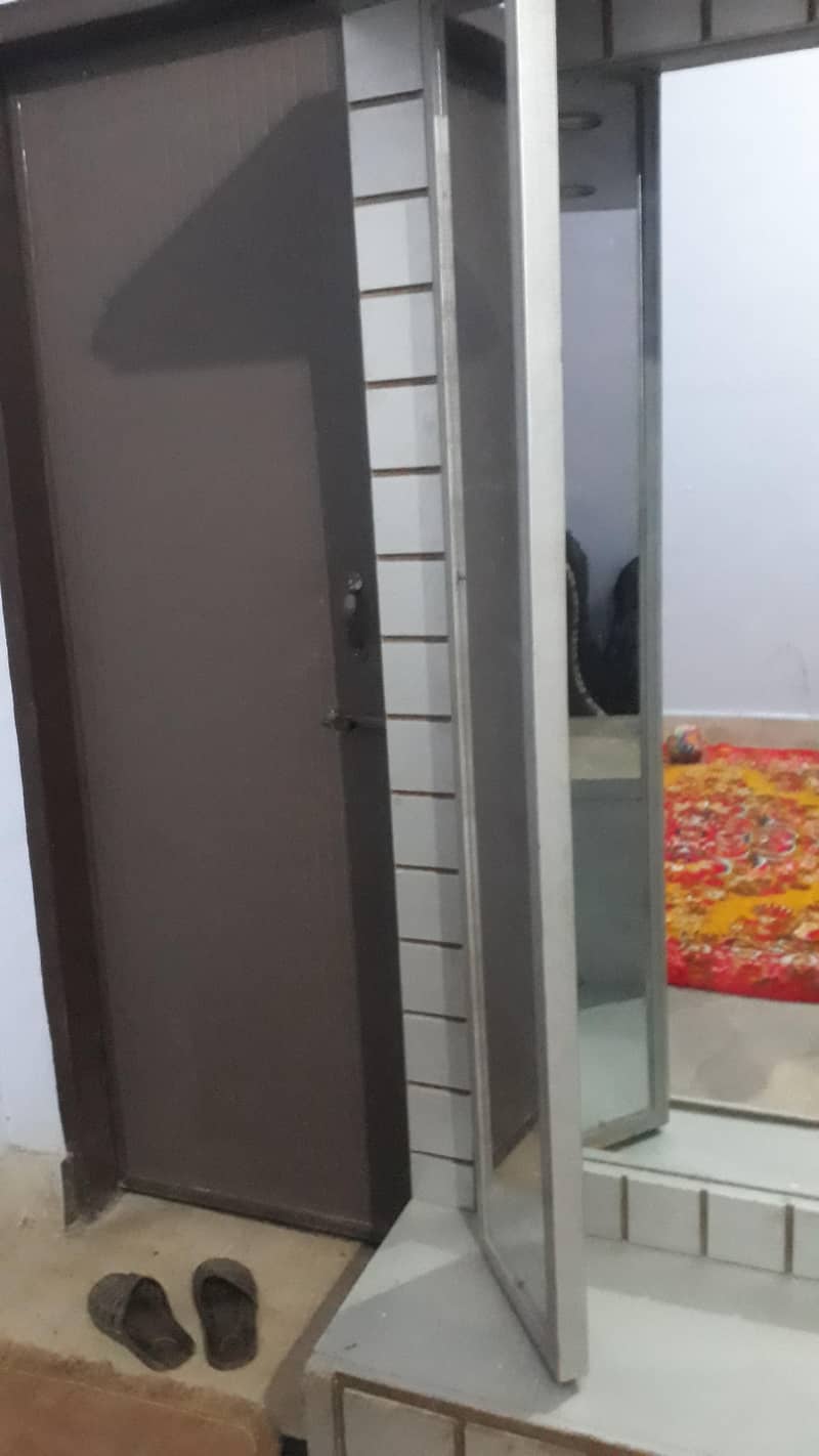 dressing table 90%off 3