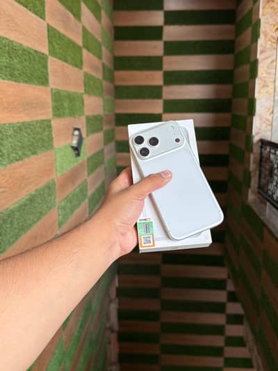 Apple iPhone 17 Pro Max (Official pta approved)