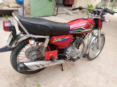 Honda 2017 call& whtsapp 031798665