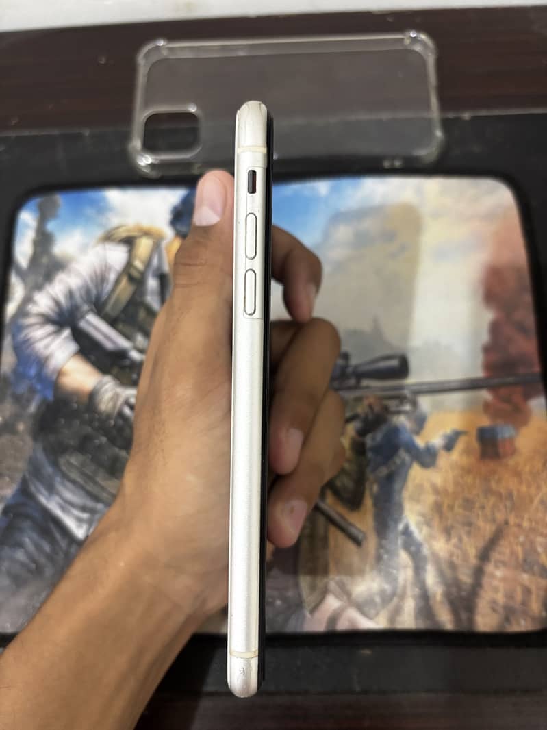 Apple iPhone 11 1