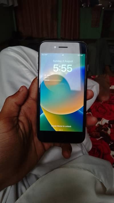Apple iPhone 8