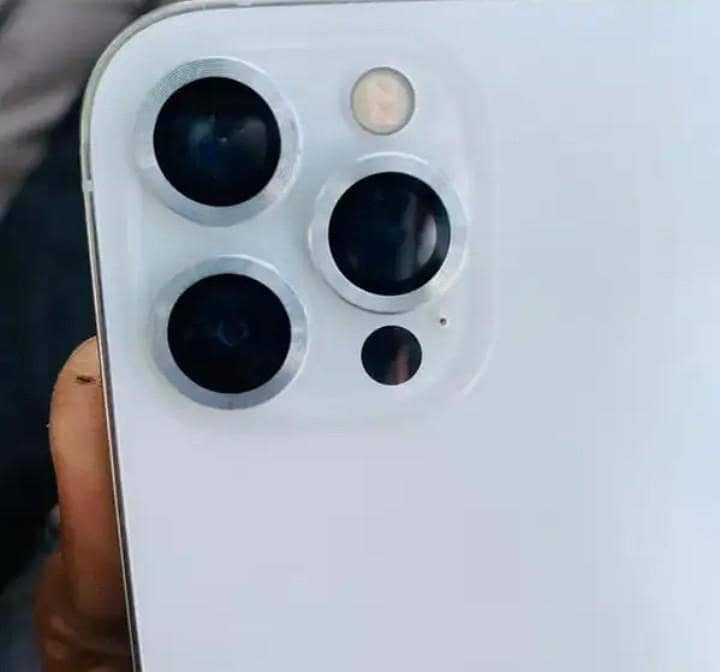 Apple iPhone 12 Pro Max 2