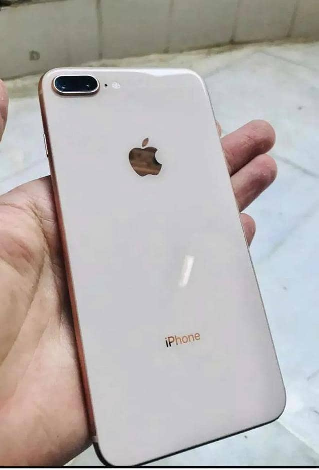 Apple iPhone 8 Plus 0