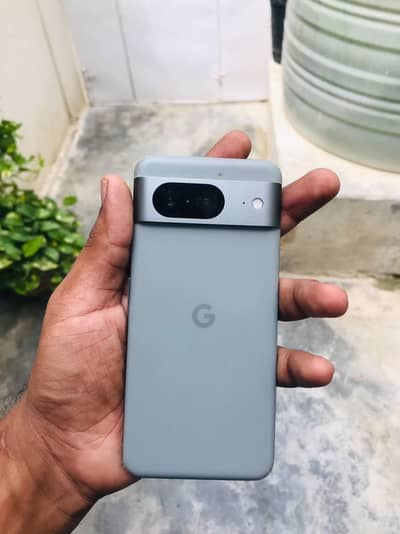 Google Pixel 8