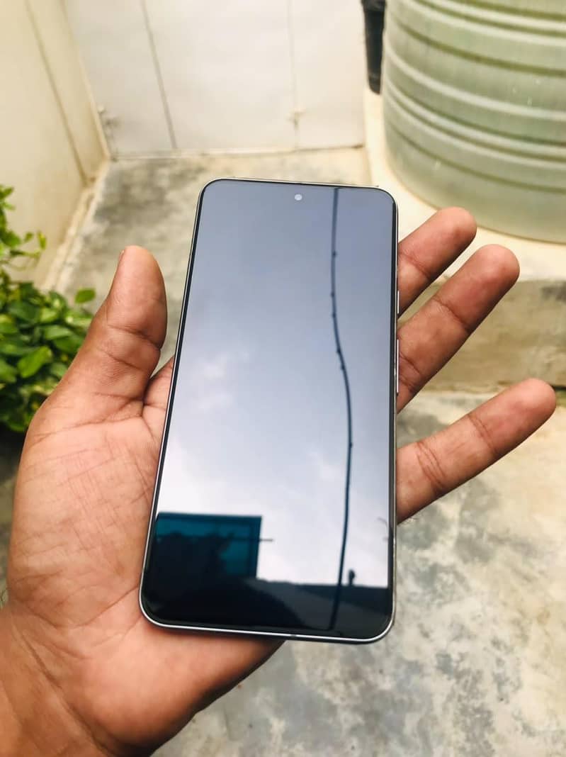 Google Pixel 8 1