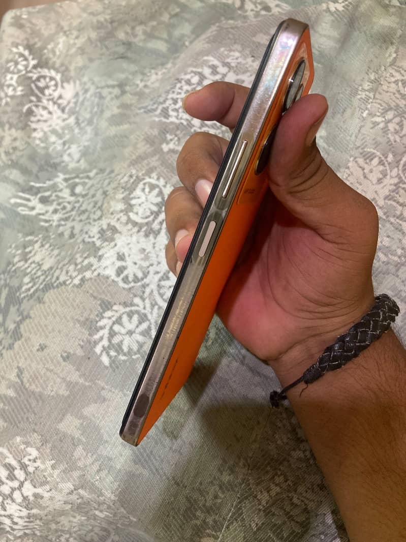 Infinix Note 30 6