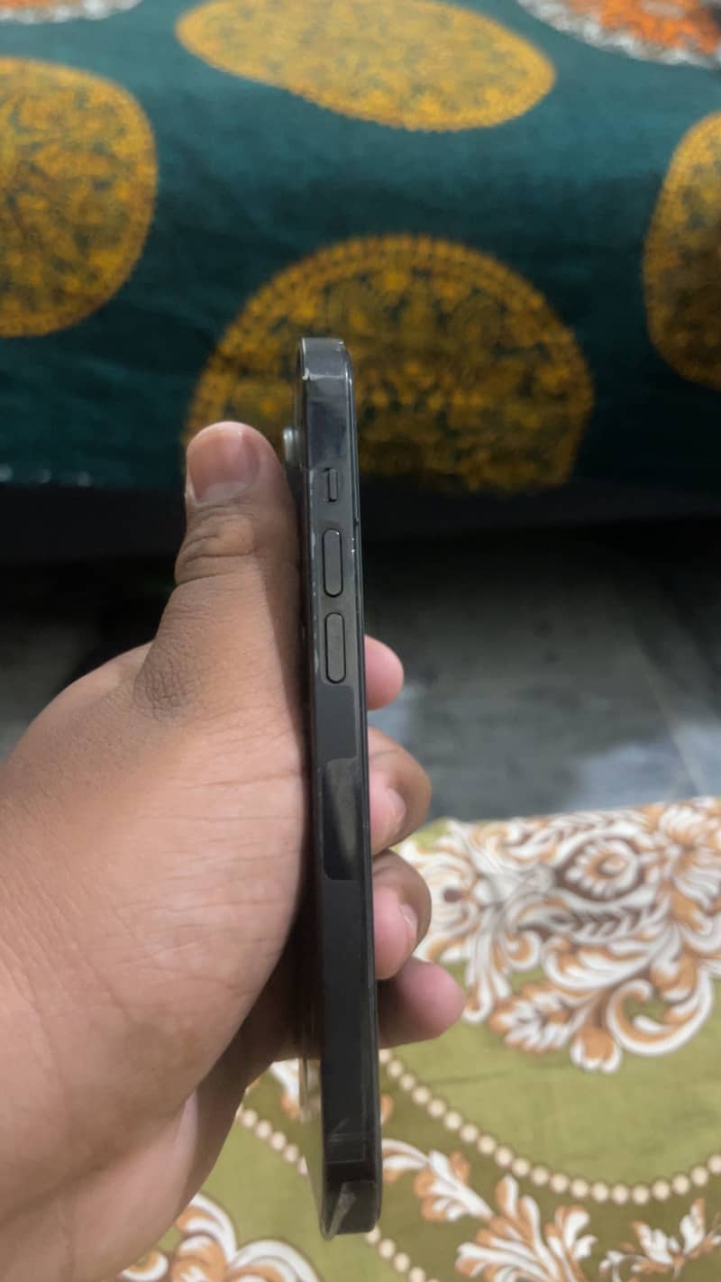 Apple iPhone 14 Pro 9