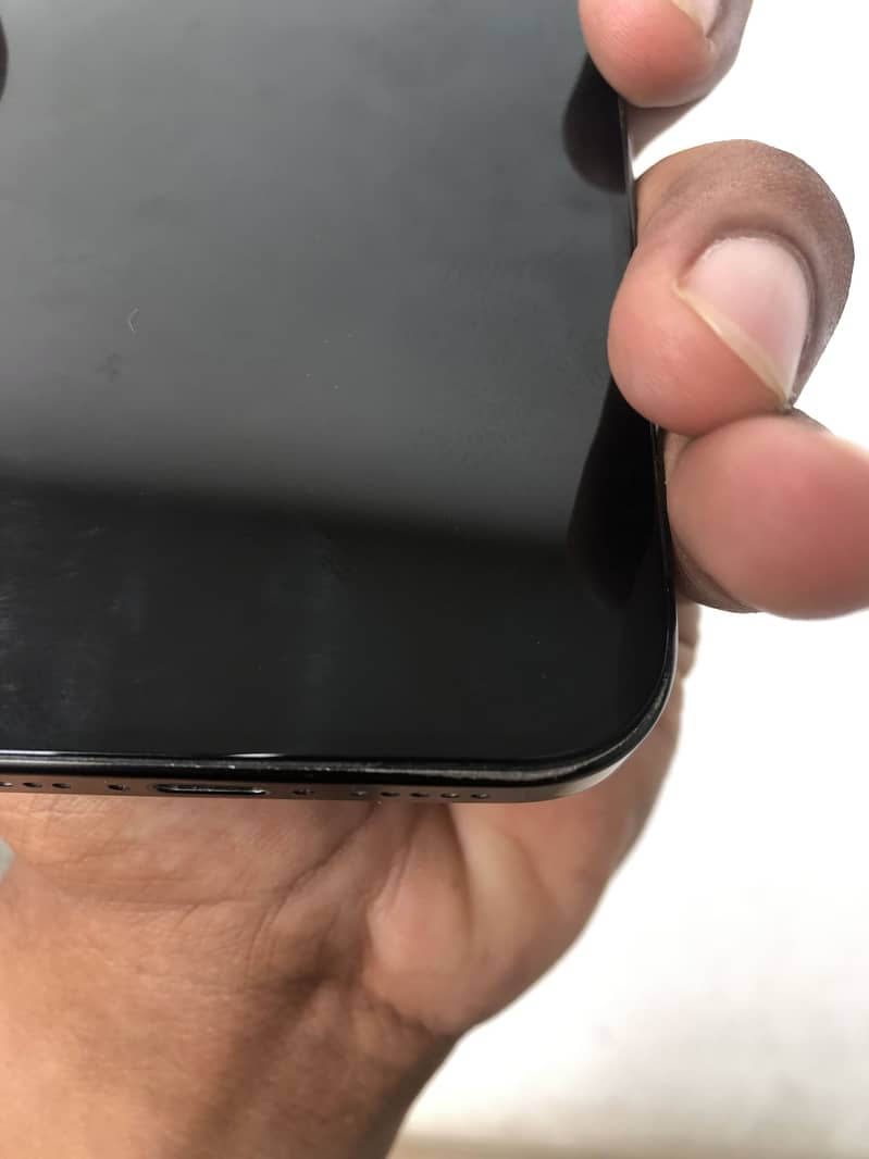 Apple iPhone 15 Pro 4