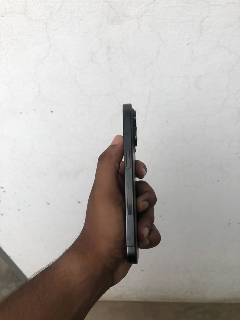 Apple iPhone 15 Pro 5