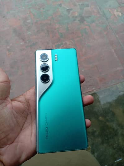 Tecno CAMON 40 Pro