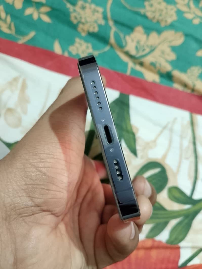 Apple iPhone 14 Pro Max 7