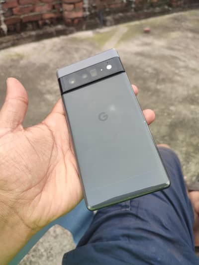 Google Pixel 6 Pro. 12 gb ram 128 gb rom. .