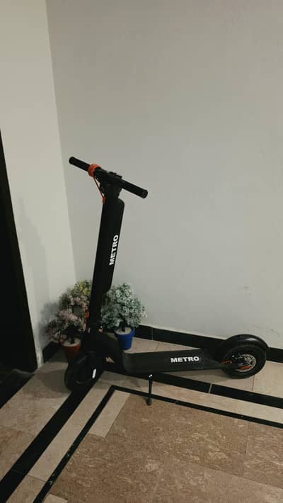 Metro x8 Electric scooter