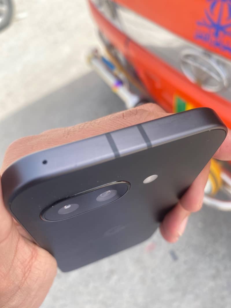 Google Pixel 9A 4