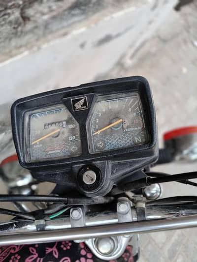 Honda Cg 125 in 10/10 condition sukkur number