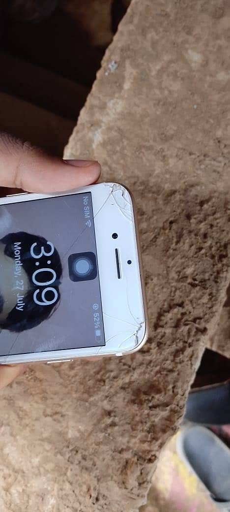 Apple iPhone 7 2