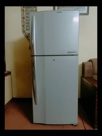 TOSHIBA ( Hybrid gurad System -No Frost )