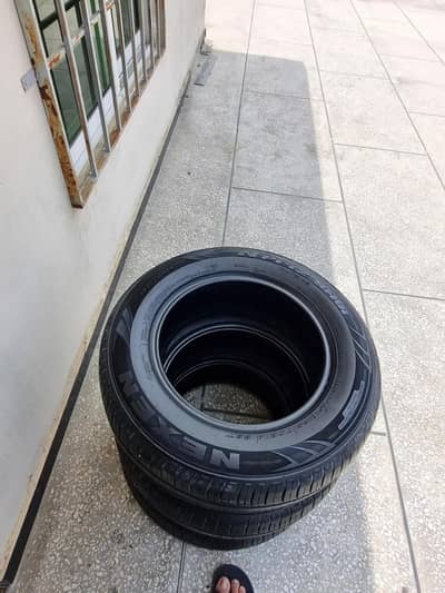 NEXEN Korean(185/70/R14) 03 tyres