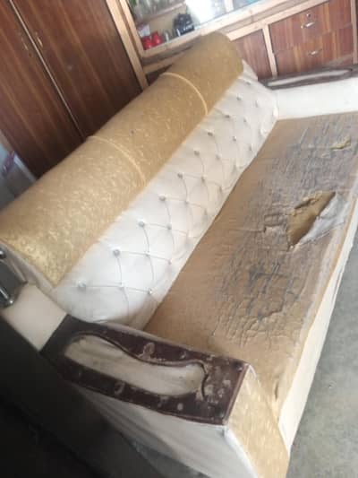 ye sofa me bejna chahta hoo jiss ko chahye wo call kare siraf sofa hy