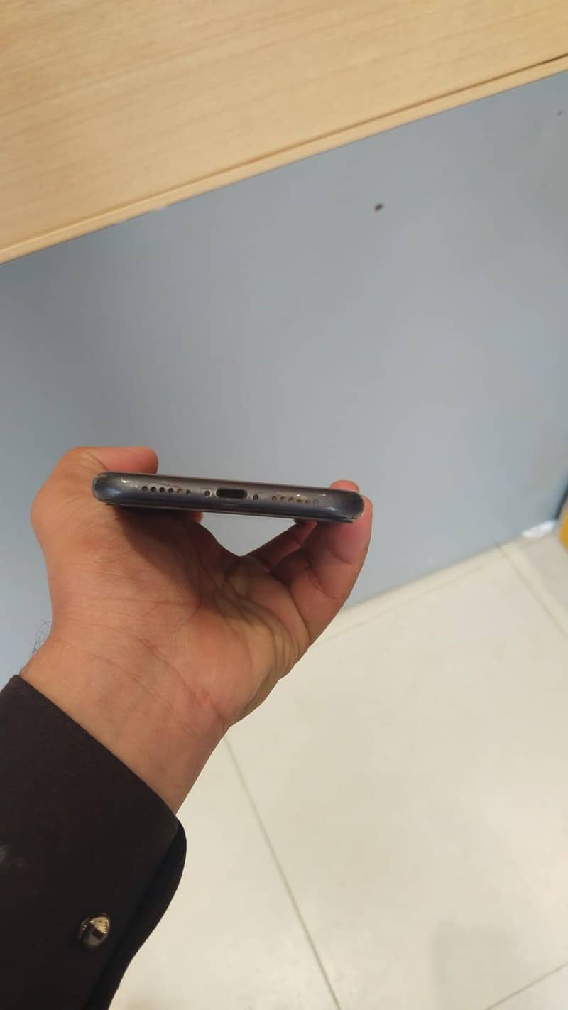 Apple iPhone 11 2