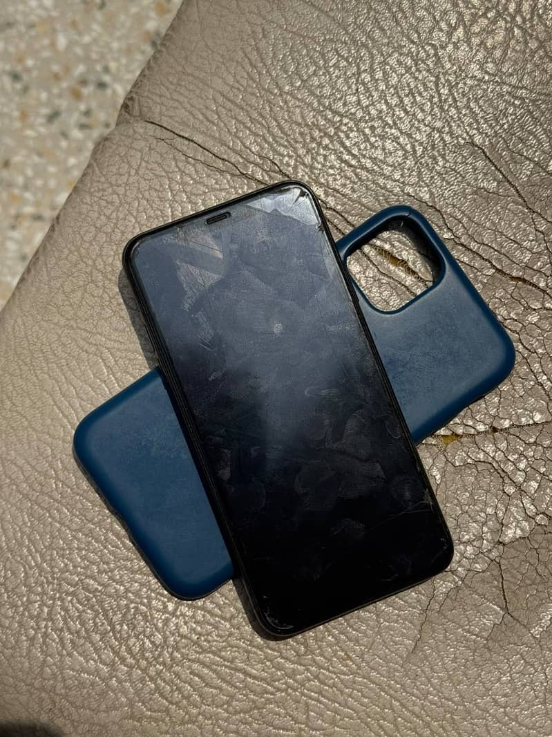Apple iPhone 11 Pro Max 5