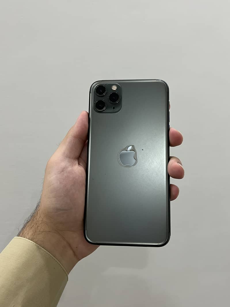 Apple iPhone 11 Pro Max 2