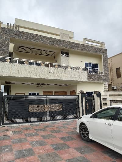Brand New Main Double Road Size 40x80 Stylish House Ideal Location For Sale