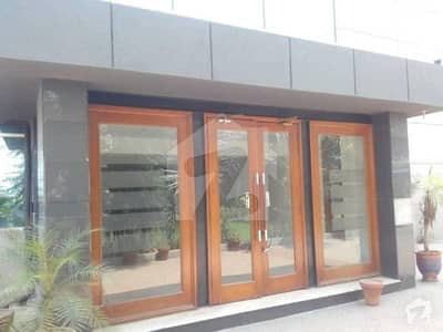 GULBERG ESTATE OFFER,30000 SQFT FURNISHED OFFICE FOR RENT LINK MM ALAM GULBERG III LAHORE