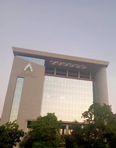GULBERG ESTATE OFFER,5000 OFFICE FOR RENT IN GULBERG MAIN BOULEVARD GULBERG LAHORE