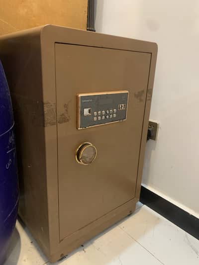 Large Digital Steel Office Locker / Safe – Heavy Duty