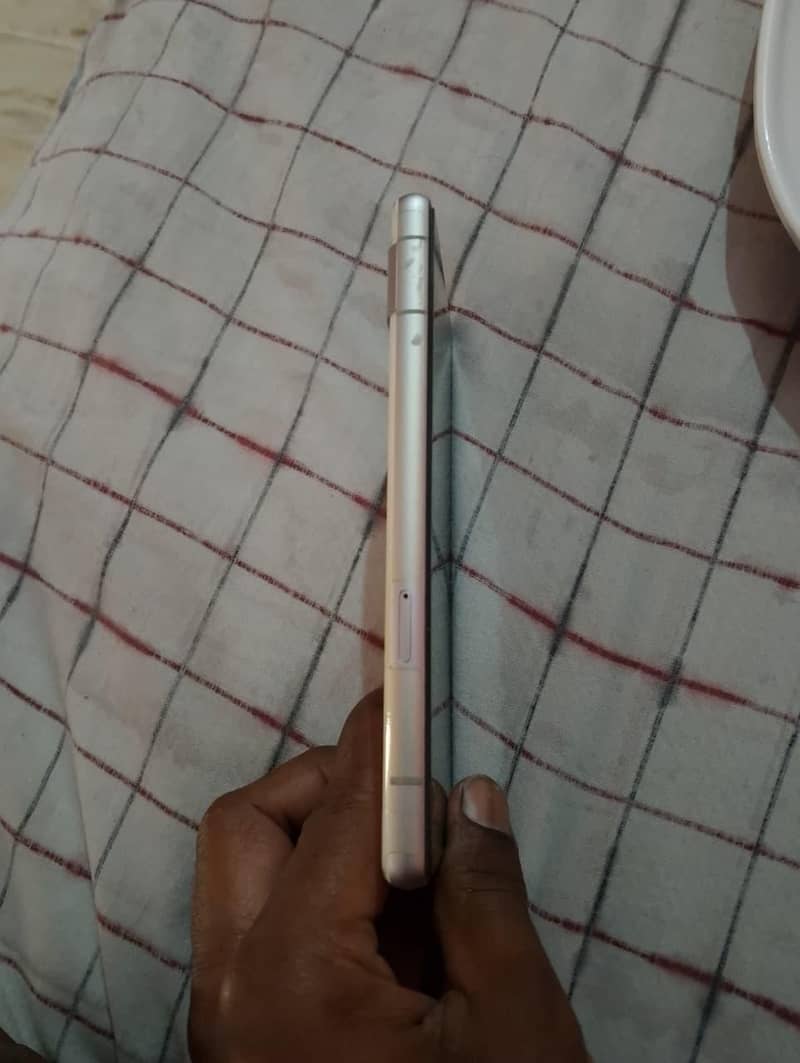 Google Pixel 7a 1