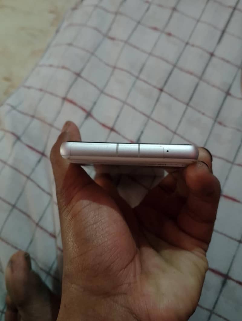 Google Pixel 7a 3