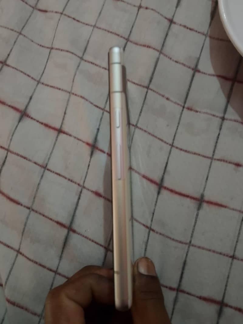 Google Pixel 7a 5