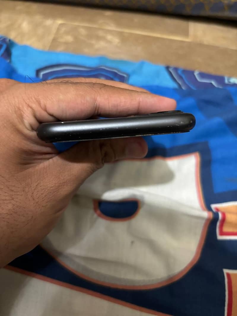 Apple iPhone 11 2