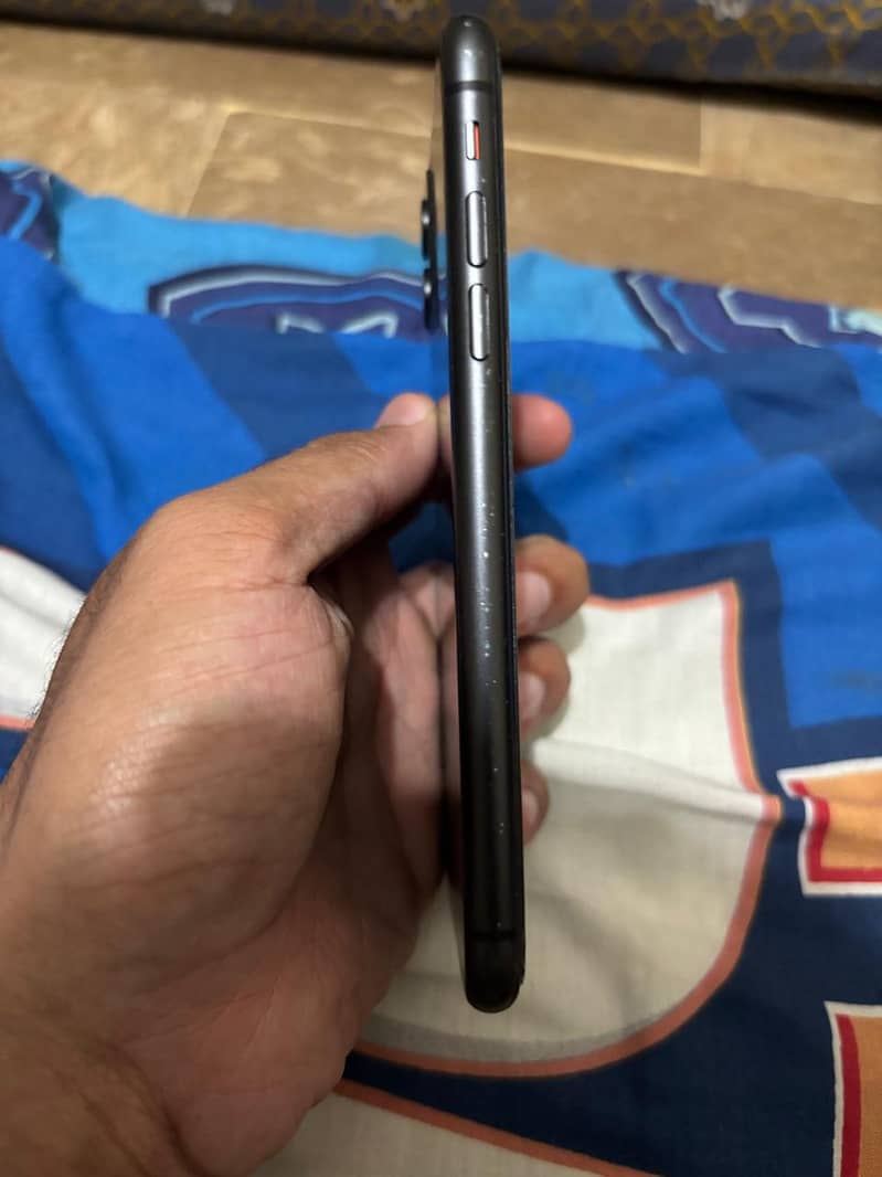 Apple iPhone 11 5