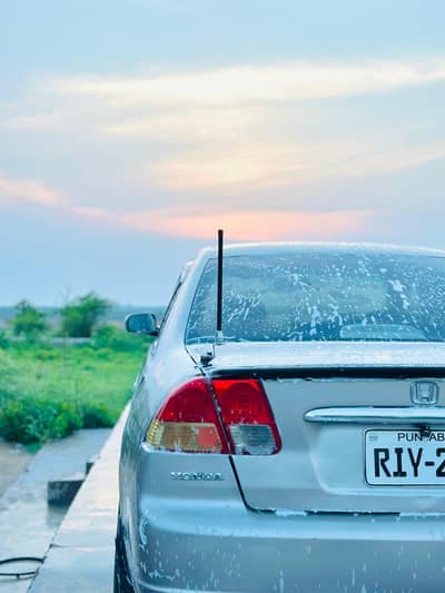 Honda Civic Oriel 2001