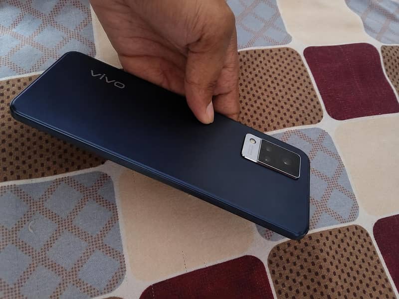 Vivo V21 2