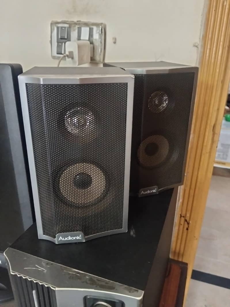 Audionic Buffer with 2 speakers Vision 4 1