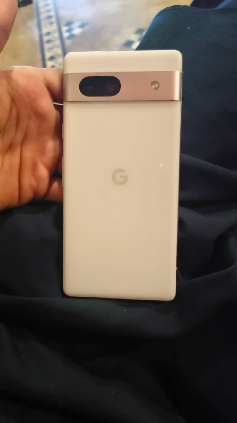 Google Pixel 7a 2