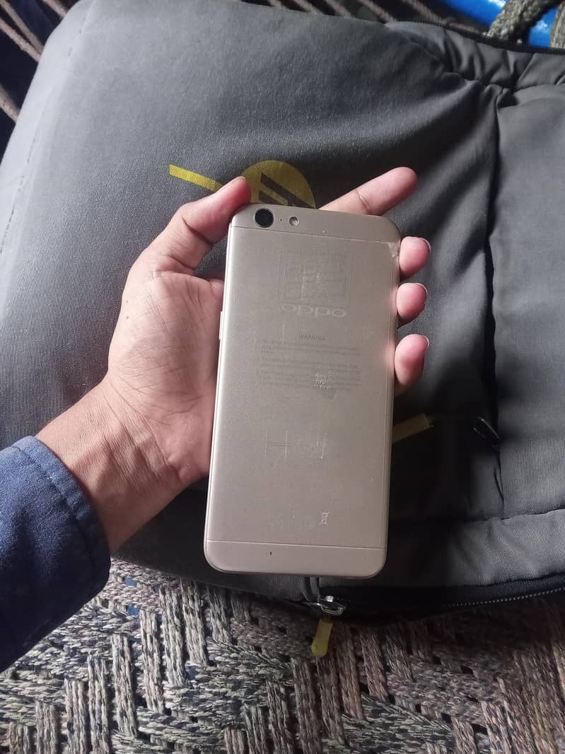 OPPO A57 4