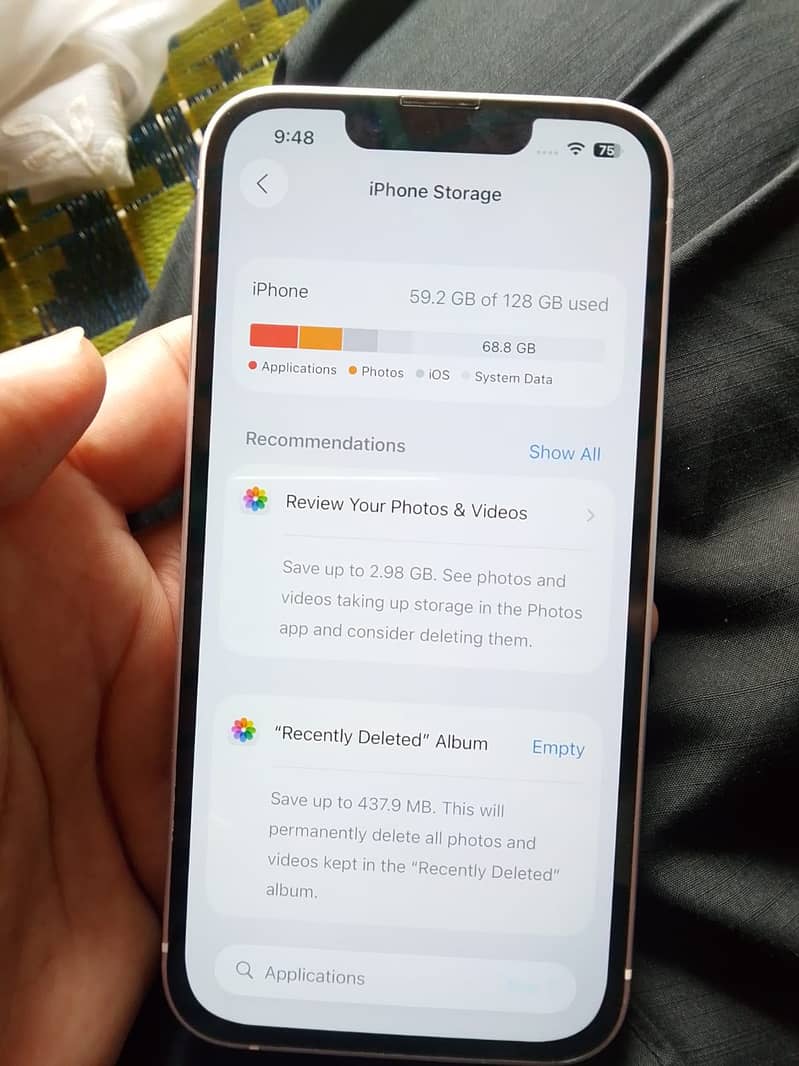 Apple iPhone 13 0