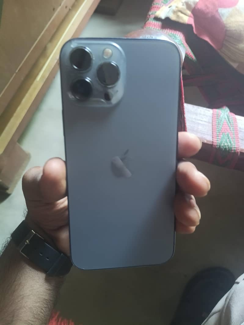 Apple iPhone 13 Pro Max 6