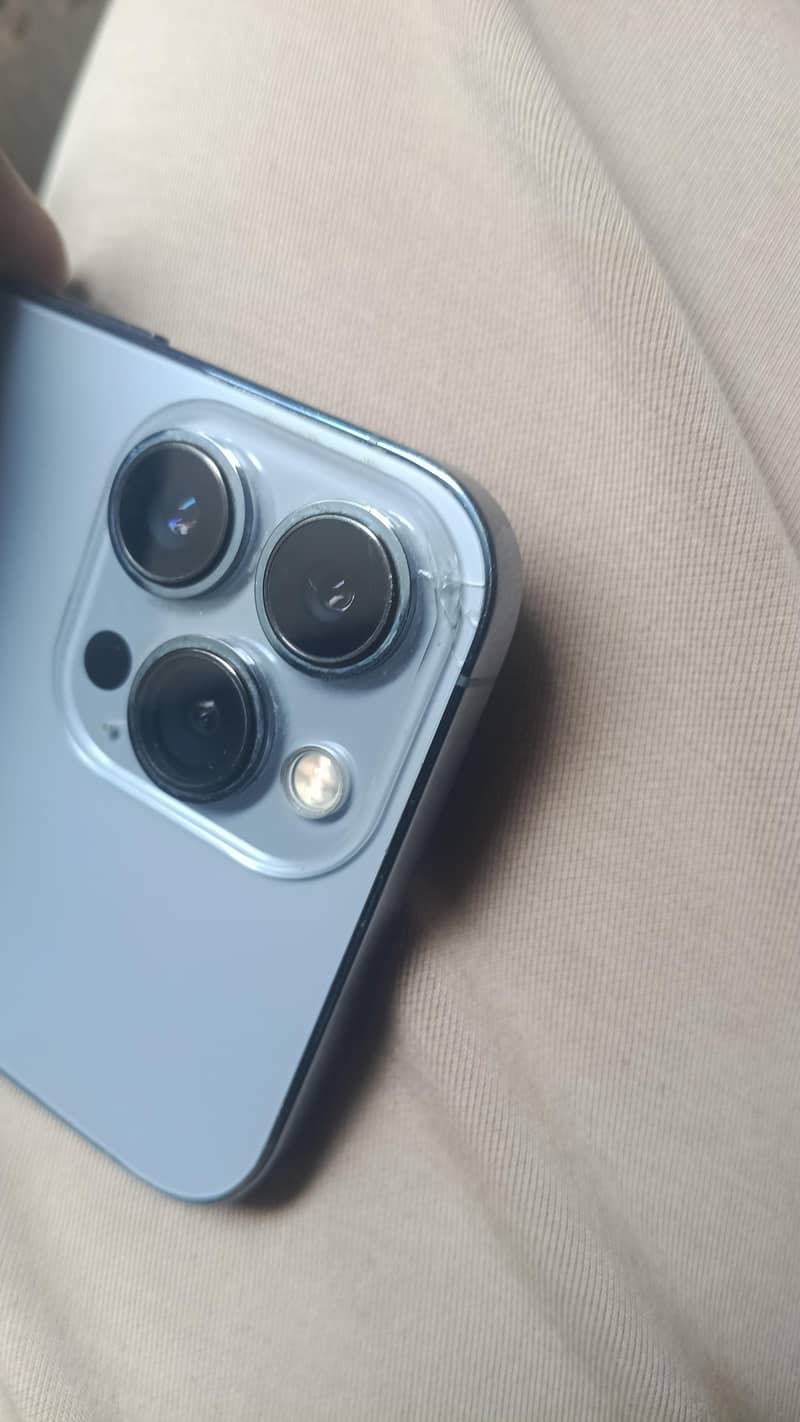 Apple iPhone 13 Pro Max 8