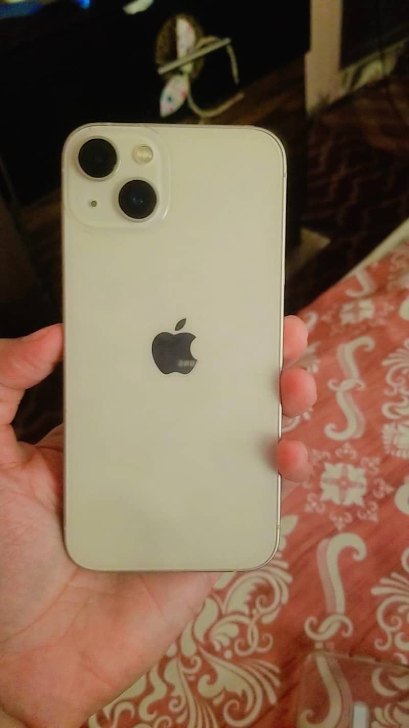 Apple iPhone 13 0