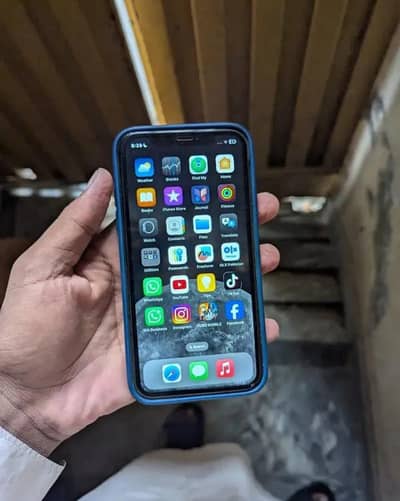Apple iPhone XR