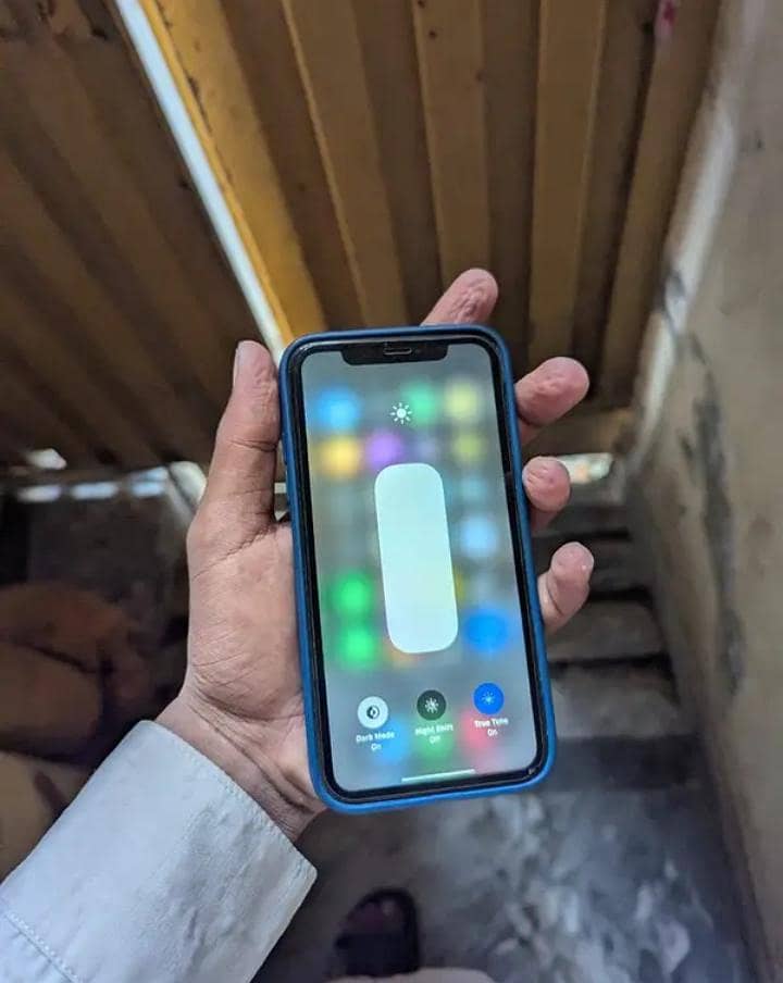 Apple iPhone XR 3