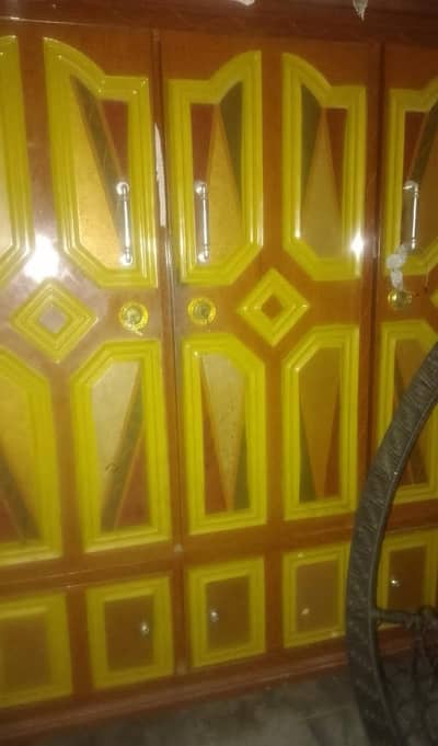Good condition Metal/Iron Wardrobe
