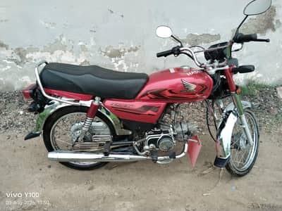 united CD 70 only 4 month used