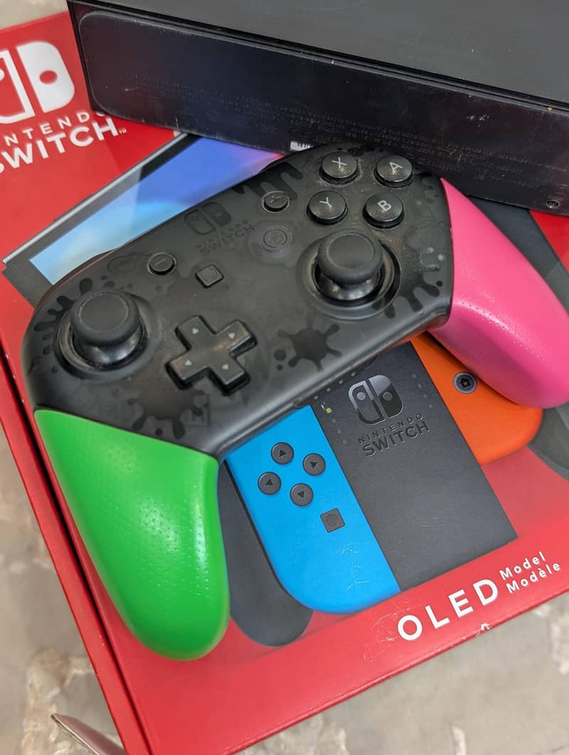 Nintendo Switch OLED + Pro Controller + 2 Games + Pouch | Full Bundle 4